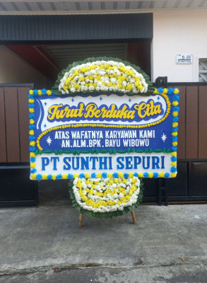 Papan Bunga Duka di Tahuna Timur